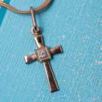 dainty cross necklaces